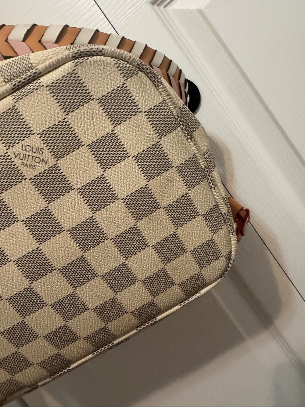 Louis Vuitton never full Neutral Checkered Tote Bag with Tan Trim - Picture 12 of 12